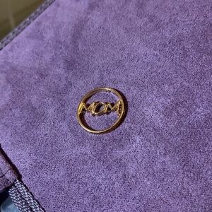 Mom decorative plate for floating locket